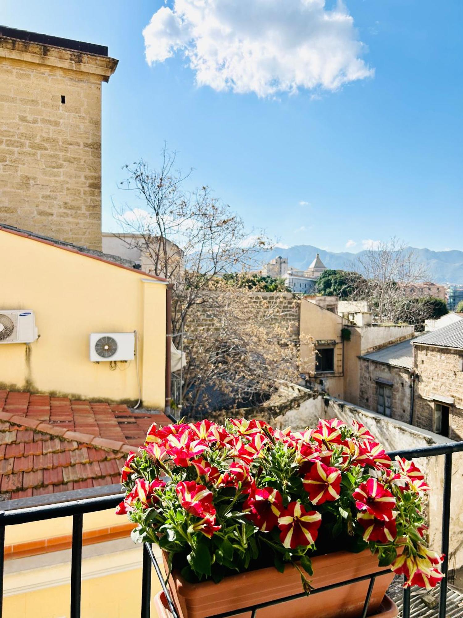 Papiretu'S Portrait Villa Palermo Exterior photo
